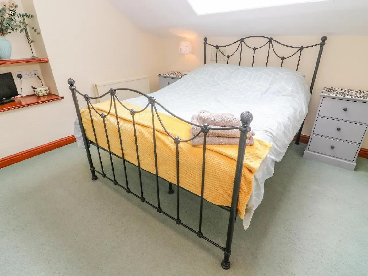 Watershed Cottage Settle